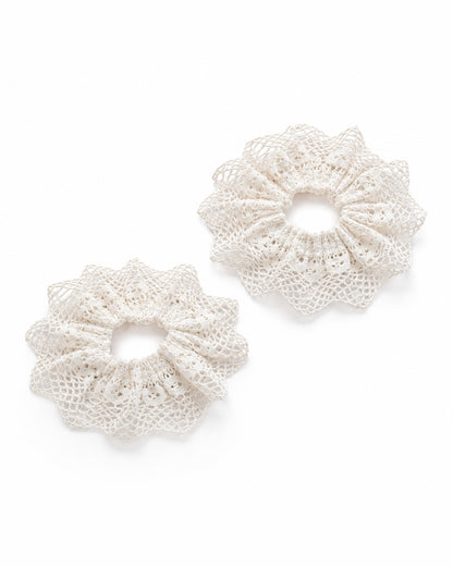 BUNIA Cuffs M04 — white lace cuffs